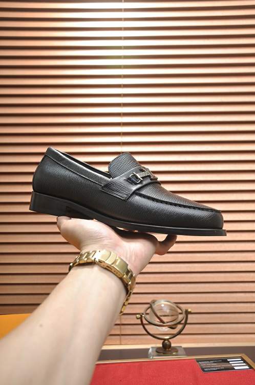 Picture of Louis Vuitton Shoes _SKULVsz38-45hnh021313962